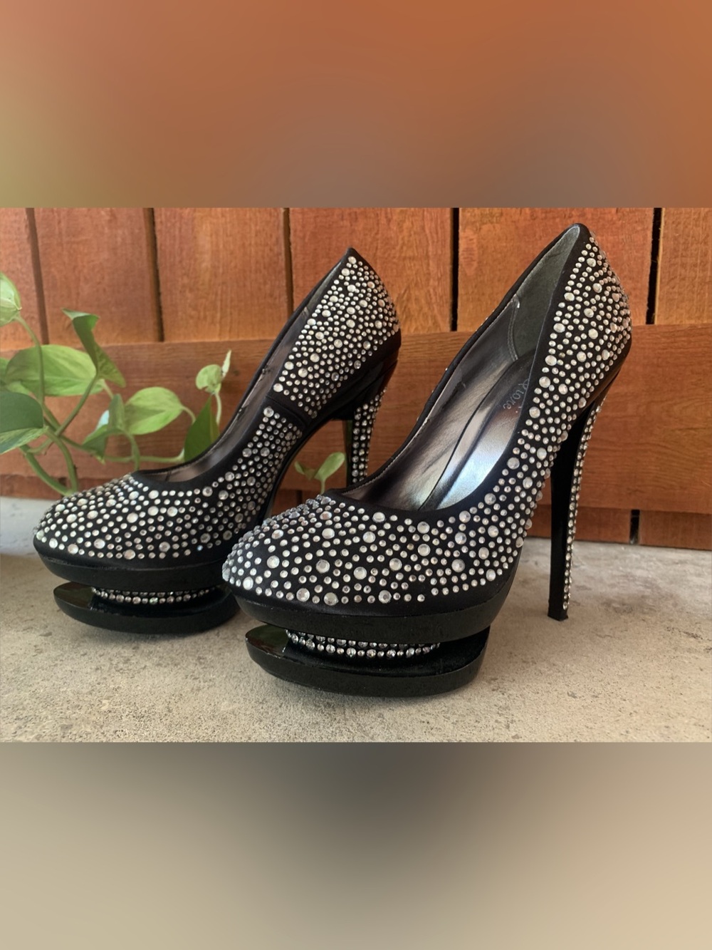 Vigo Fiore Irena Rhinestone Black Platform Stiletto Heel Size 8